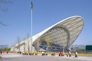 Feldhockeystadion mit freitragendem Membrandach in Hangzhou