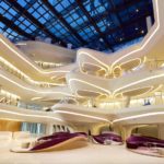 Atrium des Luxus-Hotels ME Dubai von Zaha Hadid