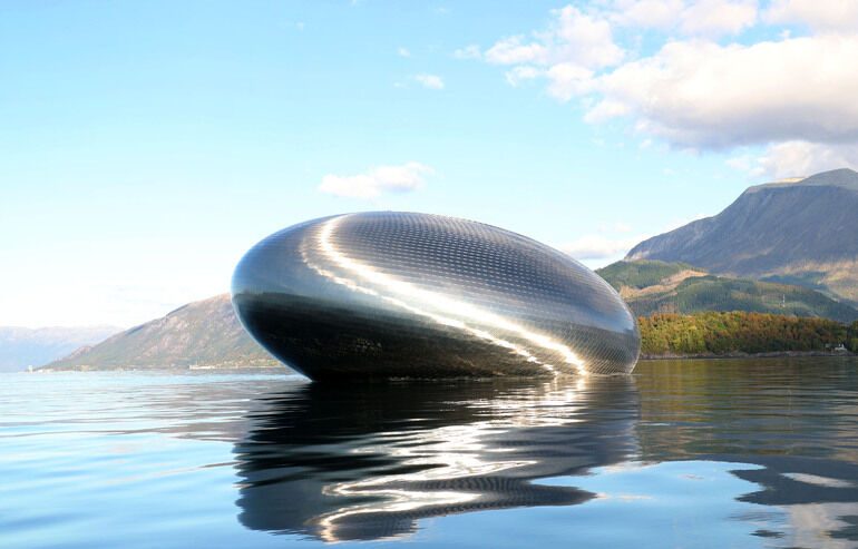 Schwimmendes Ausstellungsgebäude im Fjord