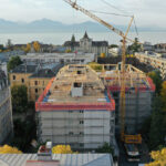 Aufstockung eines Wohnhauses in Lausanne in Holzbauweise