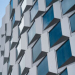 Ausgeklügelte Elementfassade am Bürogebäude »Tip of Nordø« in Kopenhagen