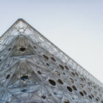Fassade aus robotisch gewickelten Carbonfasern am Texoversum Reutlingen