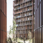 Holzbau-Gebäudekomplex »Wood‘Art« in Toulouse mit Terrakotta-Fassade