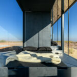 Autarkes Mini-Hotel in der Wüste von Gorafe in Spanien