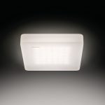 Die streng geometrische LED-Deckenleuchte Cubic erzeugt eine gleichmäßige Allgemeinbeleuchtung und verschmilzt mit der umgebenden Architektur. Bild: Nimbus