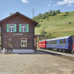 Altes Bahnhofsgebäude in der Schweiz beim Projekt »Ferien im Baudenkmal«