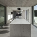 Küche und Essbereich im Scheunenhaus von Objekt Architecten