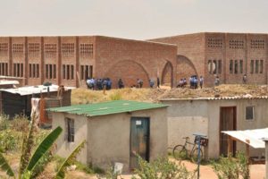 Neues Schulgebäude in Simbabwe mit lokaler Kompetenz errichtet