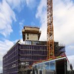 Bau des Holz-Hybrid-Hochhauses HAUT in Amsterdam