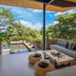 Überdachte Sitzgelegenheit im Raintree House in Costa Rica