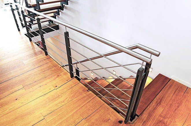 Geländer und Handlauf prägen die Sicherheit und Optik von Treppen. Bild: Fuchs-Treppen