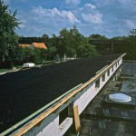 Korrekt ausgeführte Systeme wie strukturierte Trennlagen sind Voraussetzung für eine auf Dauer schadenfreie Dachfunktion.