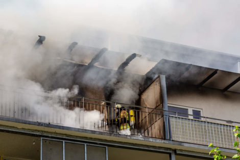 Wohnungsbrand in Hochhaus
