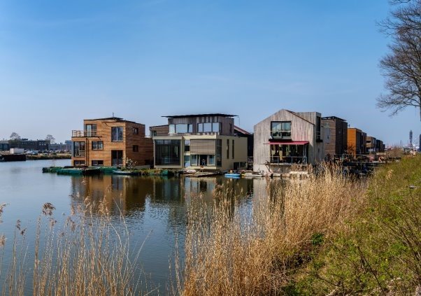 Schwimmende Häuser als Antwort auf den Klimawandel