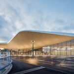 Flughafen Helsinki von ALA Architects
