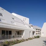 Neuer Wohnkomplex »Ilot Queyries« in Bordeaux von MVRDV mit heller Keramikfassade