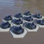 Schwimmende TAO Sun Tracker Solarmodule auf einer Wasserfläche