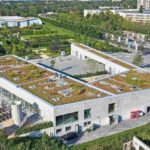 EPDM-Dachbahn für Neubau eines Besucherzentrums für die „Gärten der Welt“ in Berlin-Marzahn. Bilder: alwitra