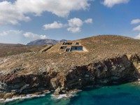 Fast unsichtbar eingegrabenes Ferienhaus auf der griechischen Insel Serifos