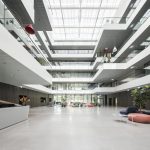 Foyer des AEB-Headquarters in Stuttgart-Möhringen. Bild: Promat