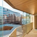 Das elegante Schiebeladensystem aus Glas erlaubt den Bewohnern die individuelle Gestaltung und optimale Nutzung ihrer Balkone. Bild: Sergio Grazia / Brenac & Gonzalez & Associés