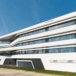 Neubau eines Büro- und Veranstaltungsgebäudes in Esslingen von Fritzen28 Architekten. Bild: Schüco International KG