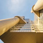 HVB Tower mit extrovertierter Gebäudeform und golden schimmernder Aluminiumfassade. Bilder: HGEsch Photography