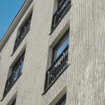 Bei dem Münchner Gebäude „Haus Nonnenmacher“ zeigt sich die WDVS-Fassade unter einem mit Schnüren strukturierten Putz. Bild: Baumit
