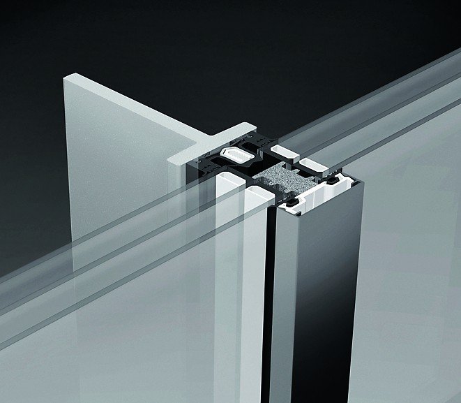 Stahlprofil für filigrane Glasfassaden
