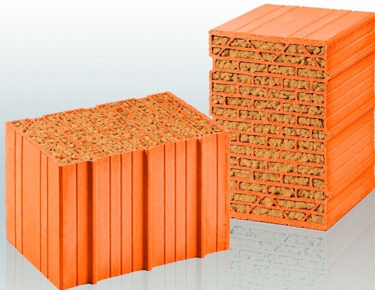 Holzfasergefüllter Mauerziegel