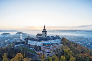 Eine Abtei mit 1000jähriger Geschichte wird zum lebendig-inspirierenden Tagungsort. Bild: HGEsch, Hennef