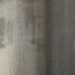 hellbrauner Vorhang aus feinem Gewebe
