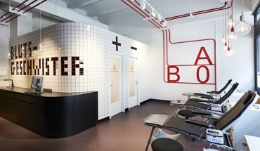 Blutspenderaum auf dem Campus der Universität Hamburg. Interior Design: brandherm + krumrey. Bild: Joachim Grothus